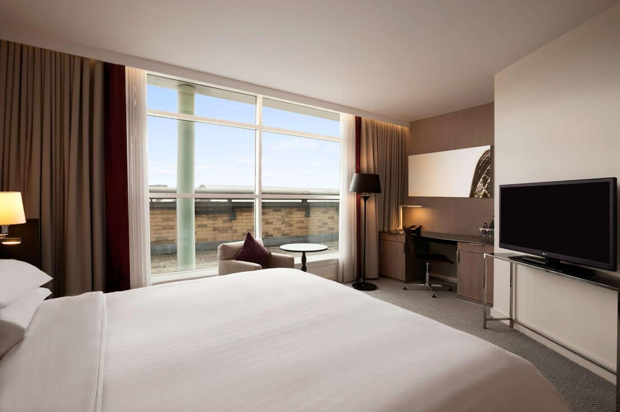 Executive King Room - Lounge Access,1516444939:JPEG
